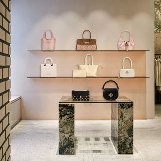 Silkyhaus’s thoughtfully arranged bags, neatly lined up